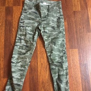Cute Camo Pants/jeans